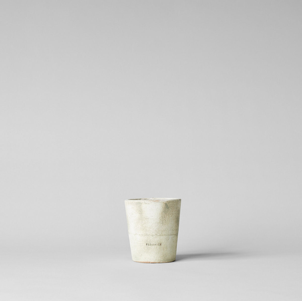 Basic Planter, White Patina