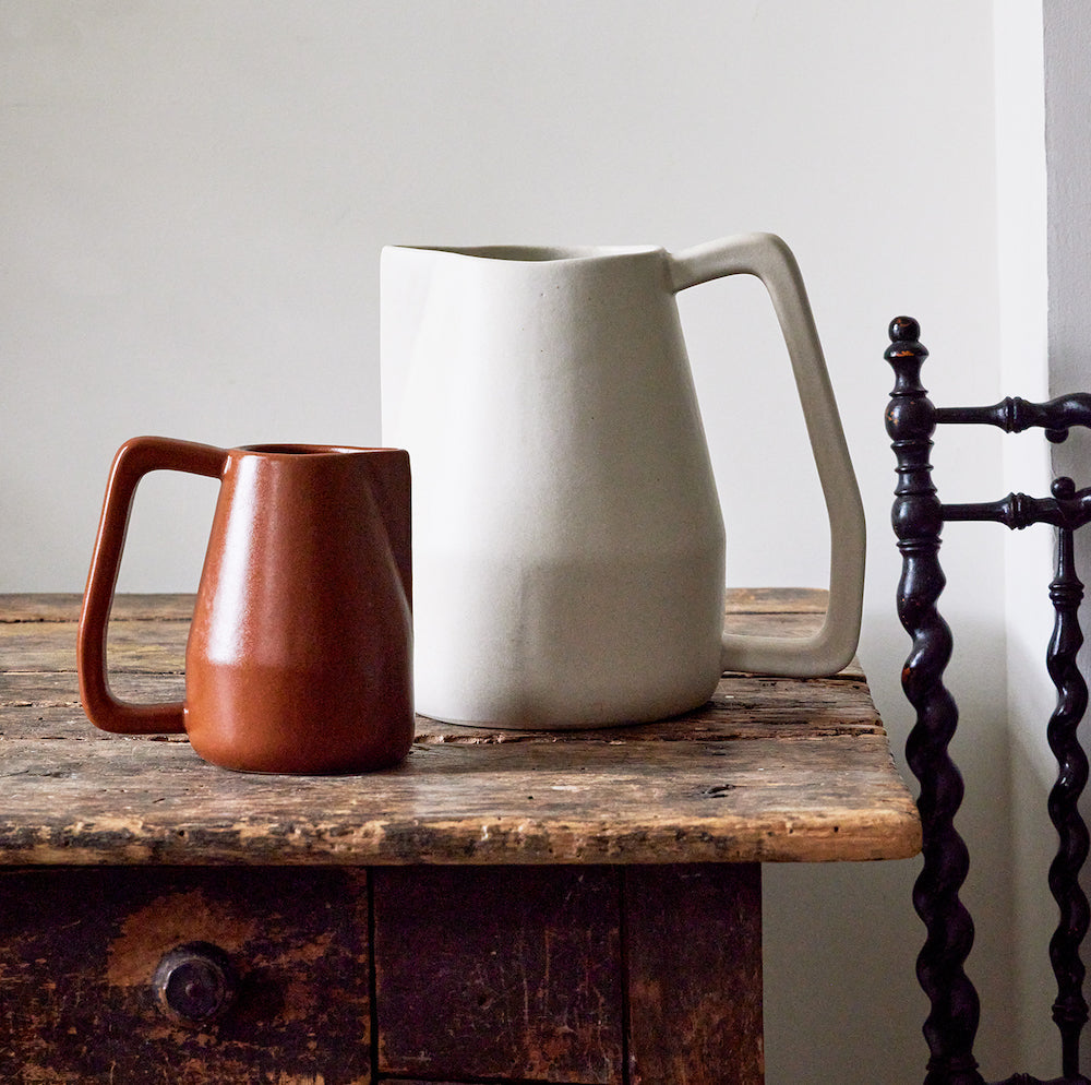 Off-White Novah Pitcher