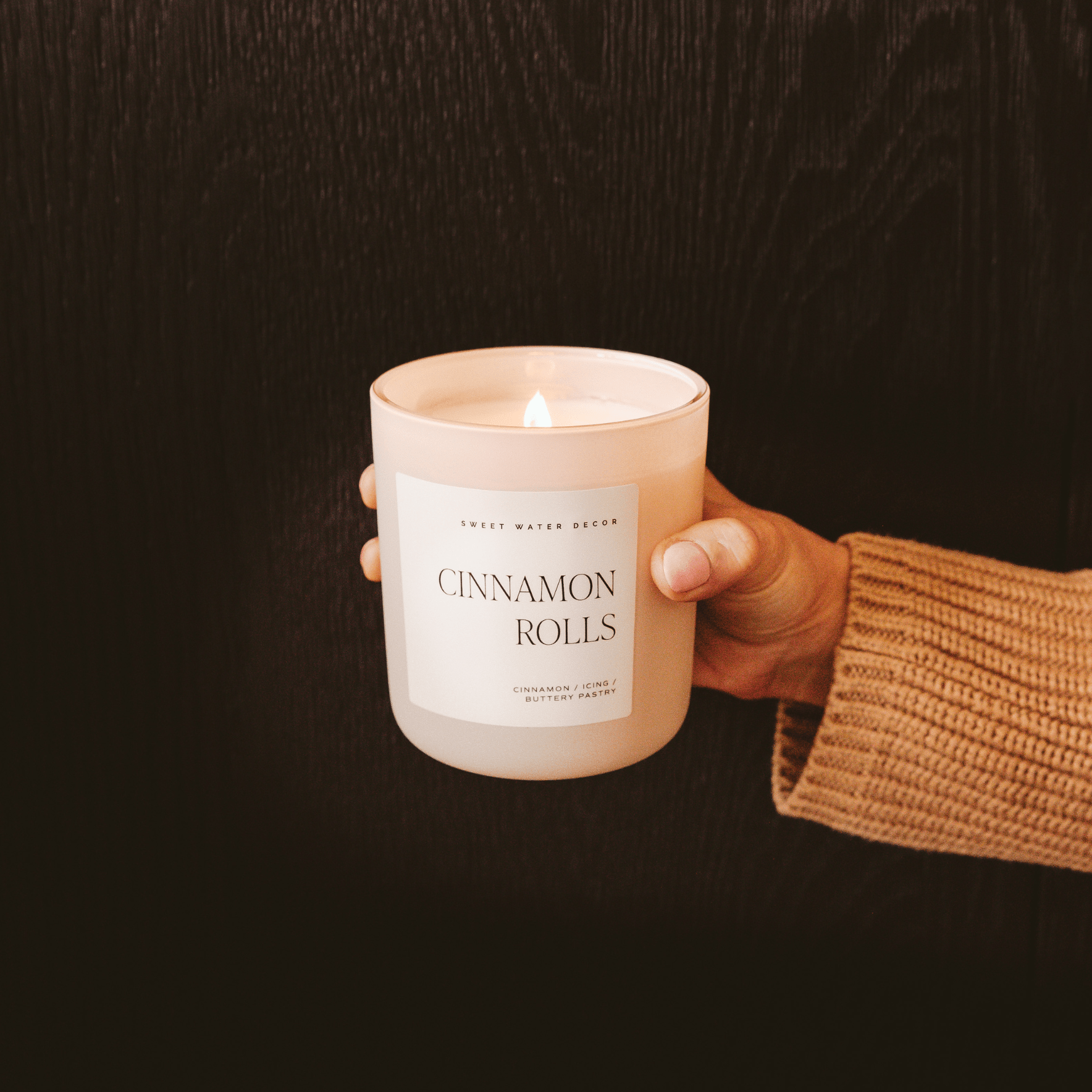Cinnamon Rolls Soy Candle (15oz Tan Matte Jar)
